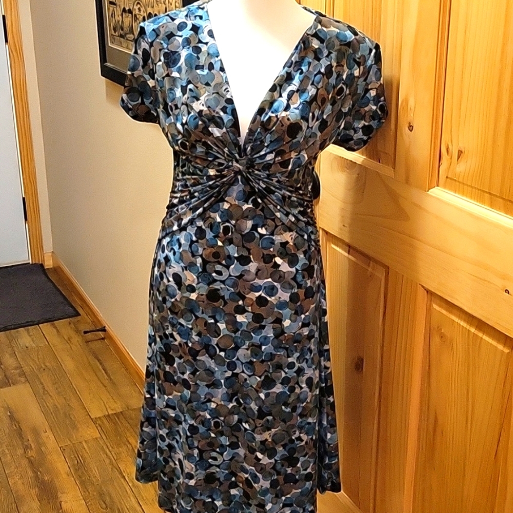 Dress Barn, Dress